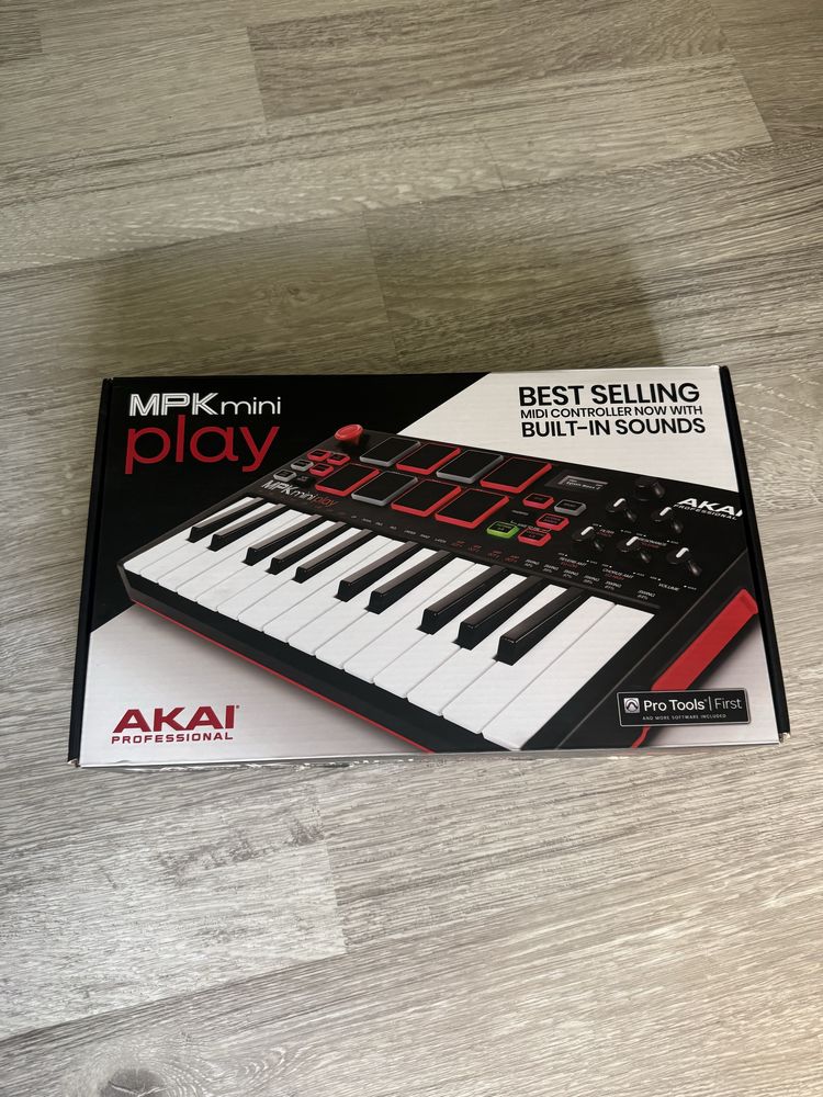 Akai MPK Mini Play
