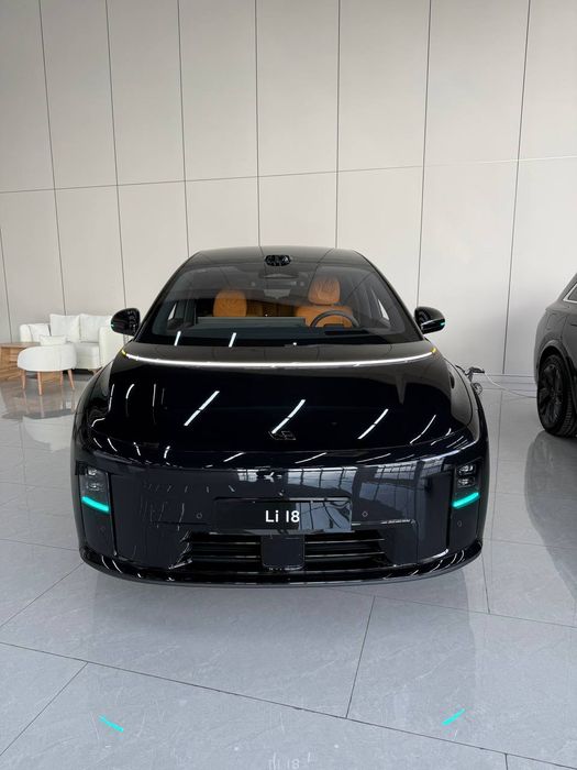 Lixiang i8 official dealer of Li Auto Uzbekiston