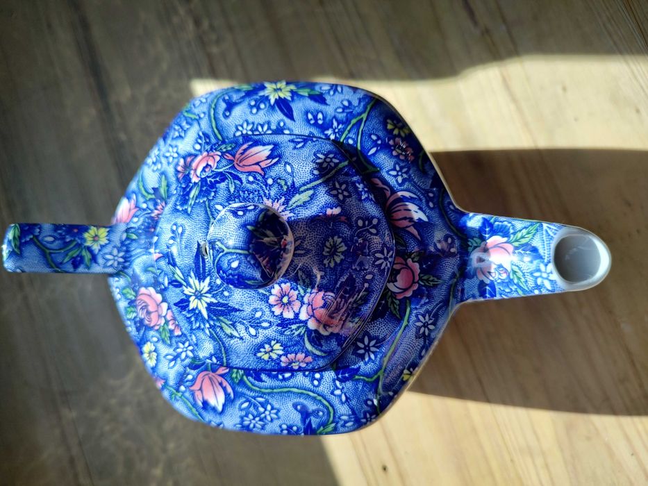 Ретро чайник на Sadler Chintz