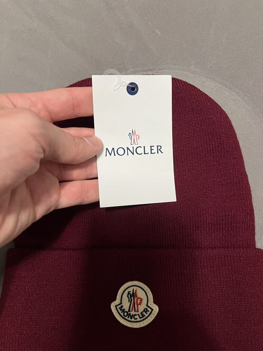 Caciula Moncler noua