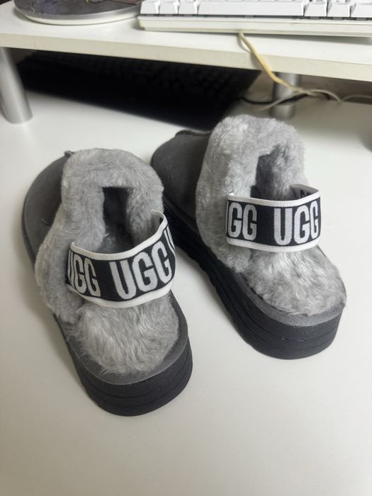 Papuci UGG marimea 39