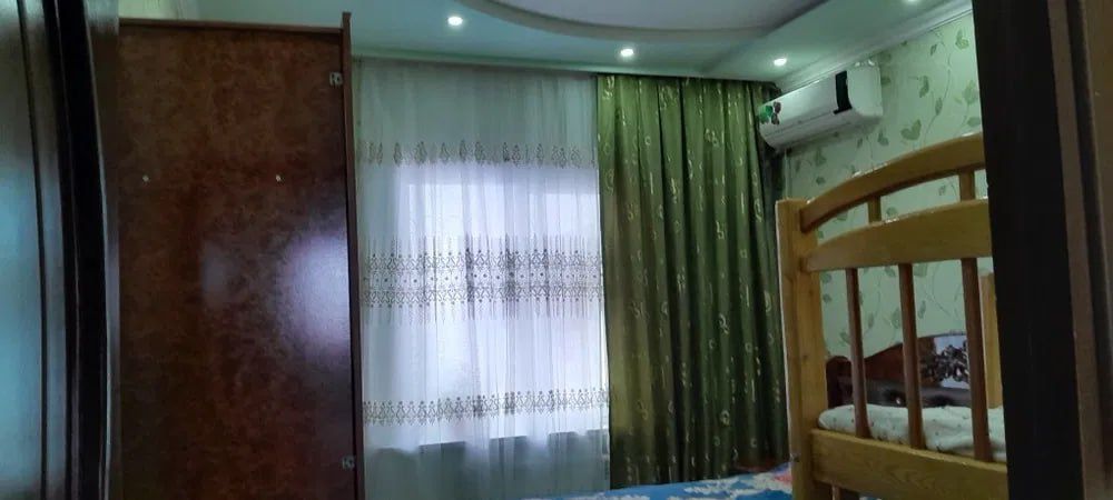 Продаётся  2-х комнатная квартира Сергели 8а