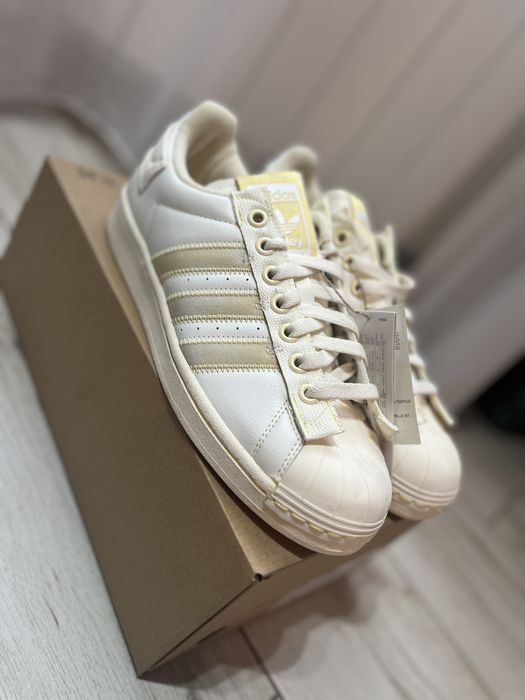 Adidas superstar parley