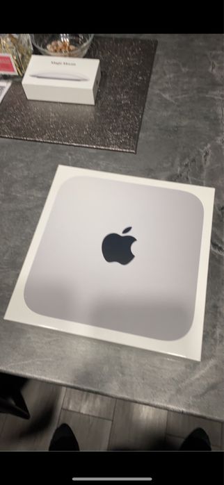 Vand Mac mini M1 256gb 2-3 ori folosit