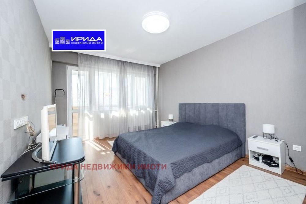 Продава се Тристаен апартамент в София, Света Троица - 88 кв.м за 2216 €/кв.м - Снимка #3