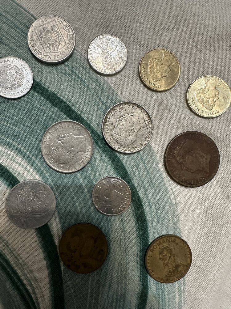 Diferite monede vechi