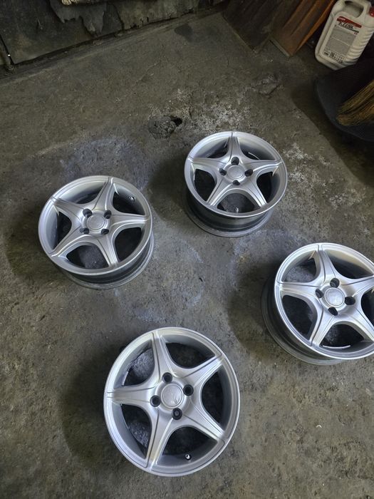 Продам титанки на ваз размер 14