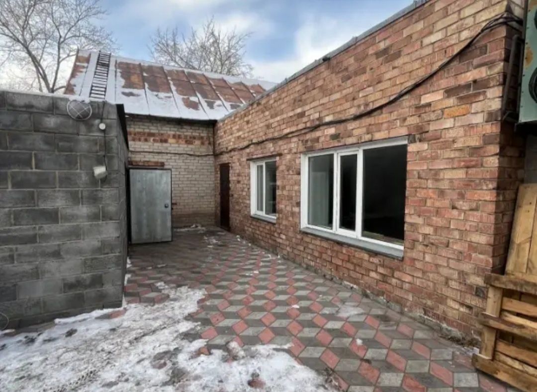 Сдам в аренду с последующим  выкупом помещение свободного назначения,