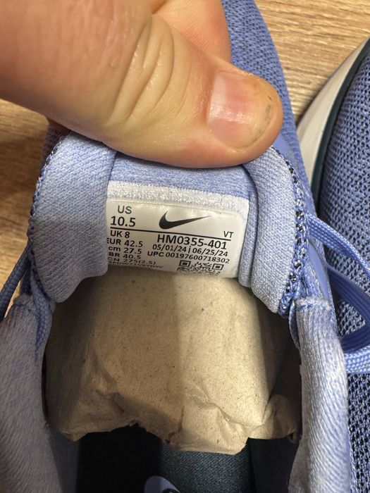 Adidasi nike nr 42,5