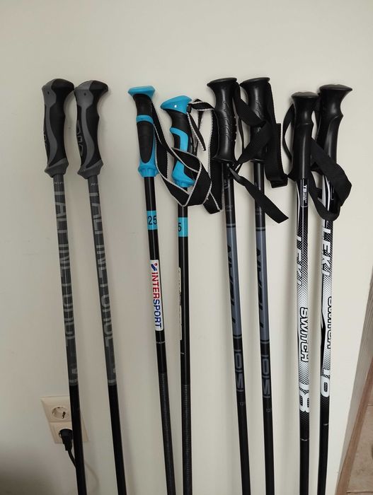 2 бр. калъфи за ски - WEDZE- 40 лв, STÖCKLI - 70 лв, 4 чифта ски щеки