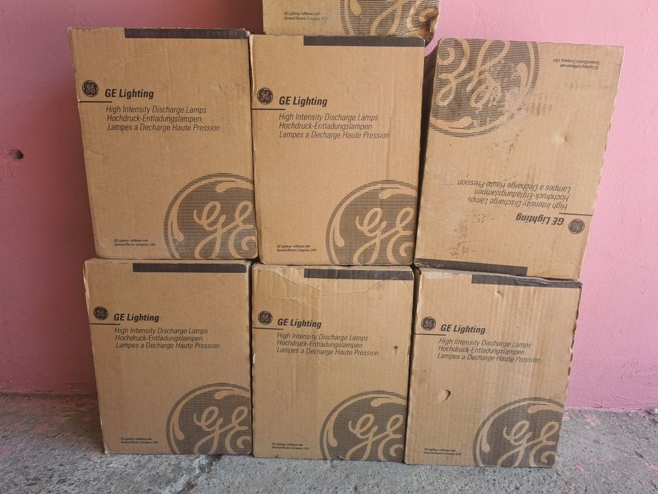 50 lei cutia becuri sigilate noi