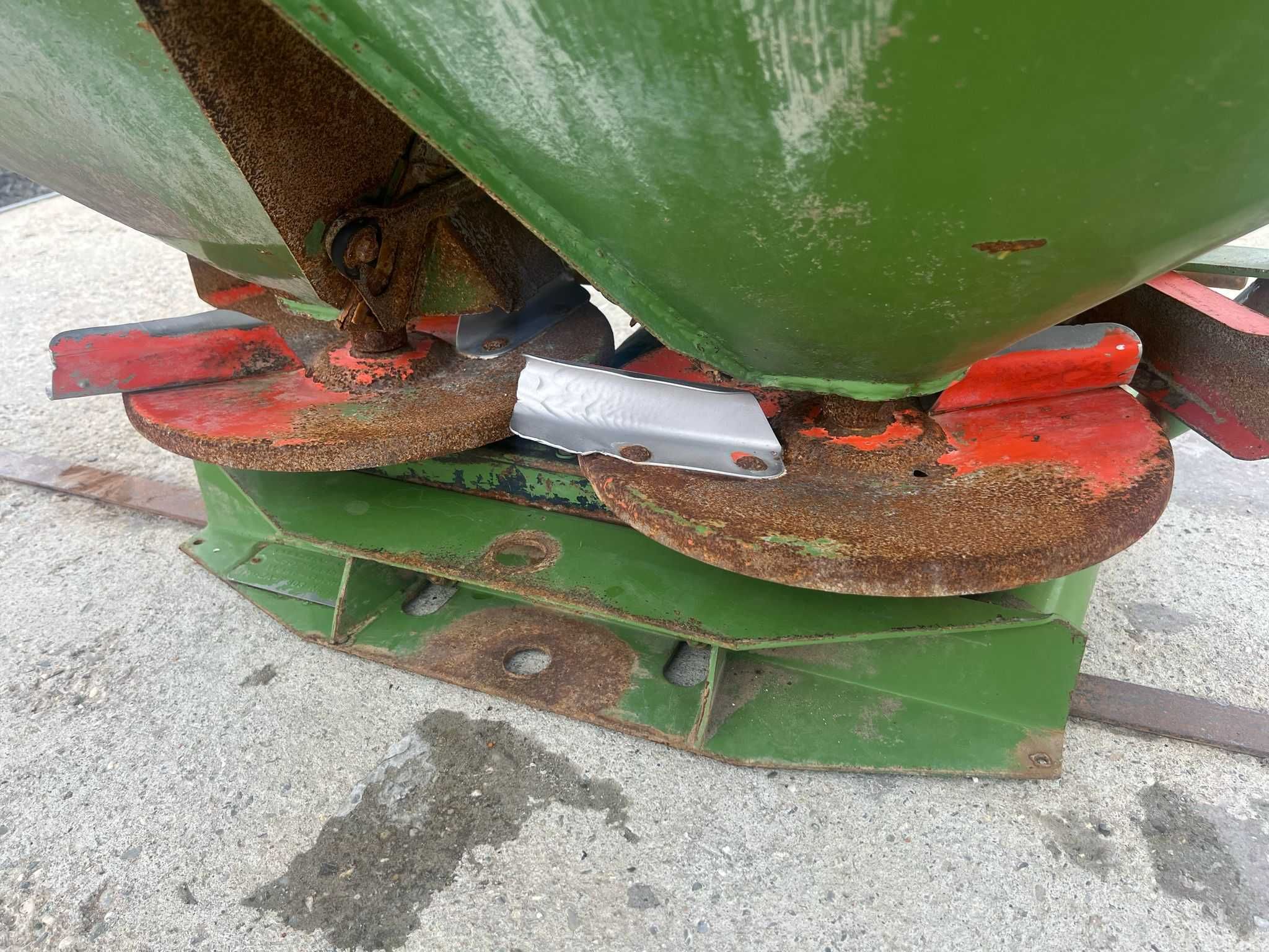 Mig / Distribuitor de ingrasamant Amazone ZA-F 803  (800 Litri)