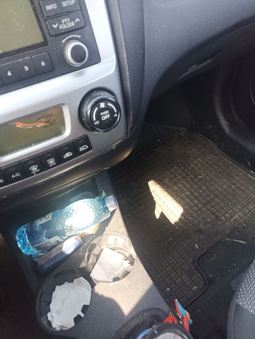 Vând KIA sportage 4*4/