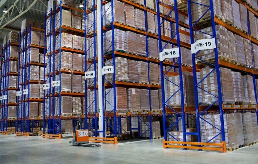 Rafturi metalice lichidare de stoc