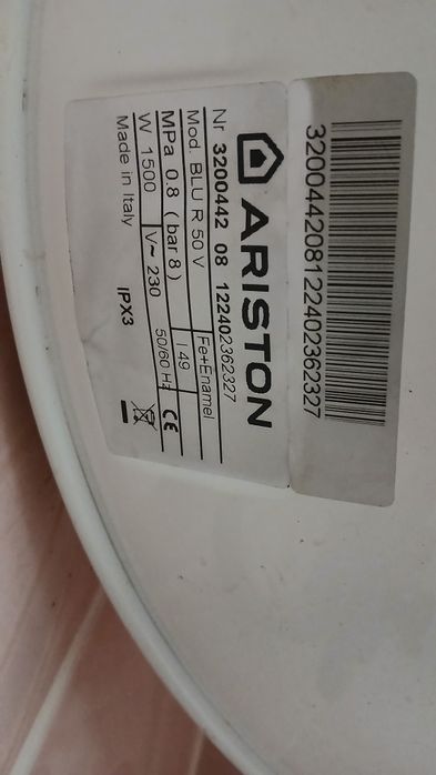 Boiler electric Ariston BLU R 50 V .