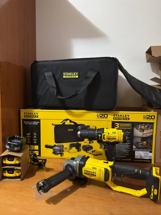 Stanley Fatmax  set:  Flex, Bormasina, 2 acumulatori, incarcator