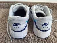 Продавам детски маратонки Nike Air max