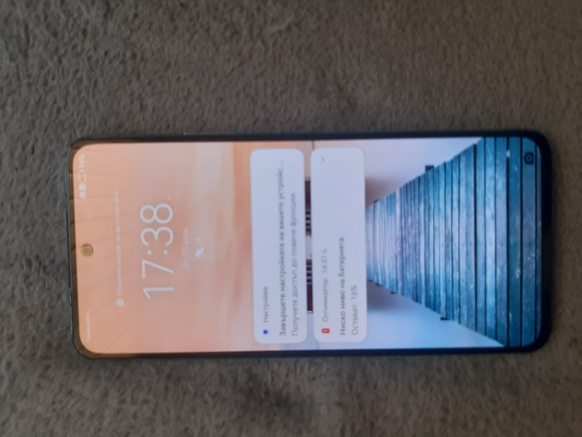 Продавам Huawei Nova 10 se