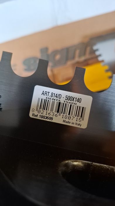 Gletiera cu dinți pentru adeziv Ancora Pavan