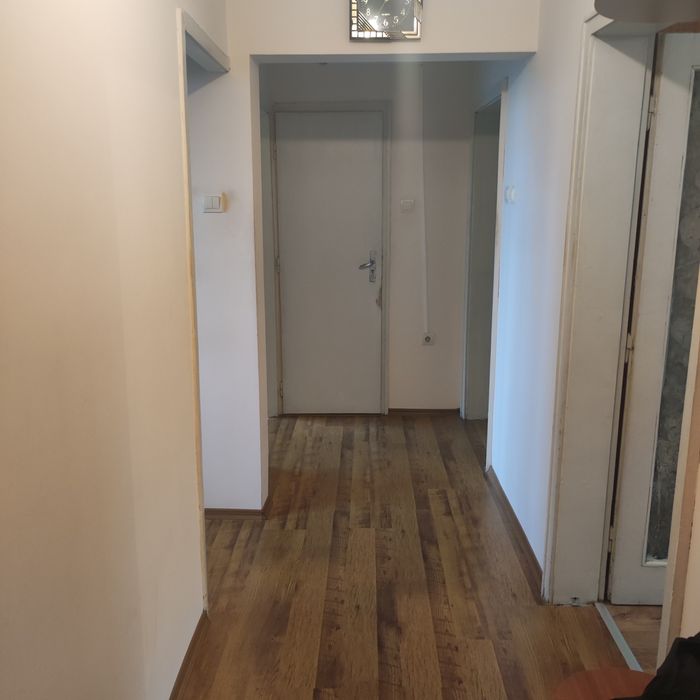 Продава се Многостаен апартамент в Бургас, Славейков - 80 кв.м за 1750 €/кв.м - Снимка #2