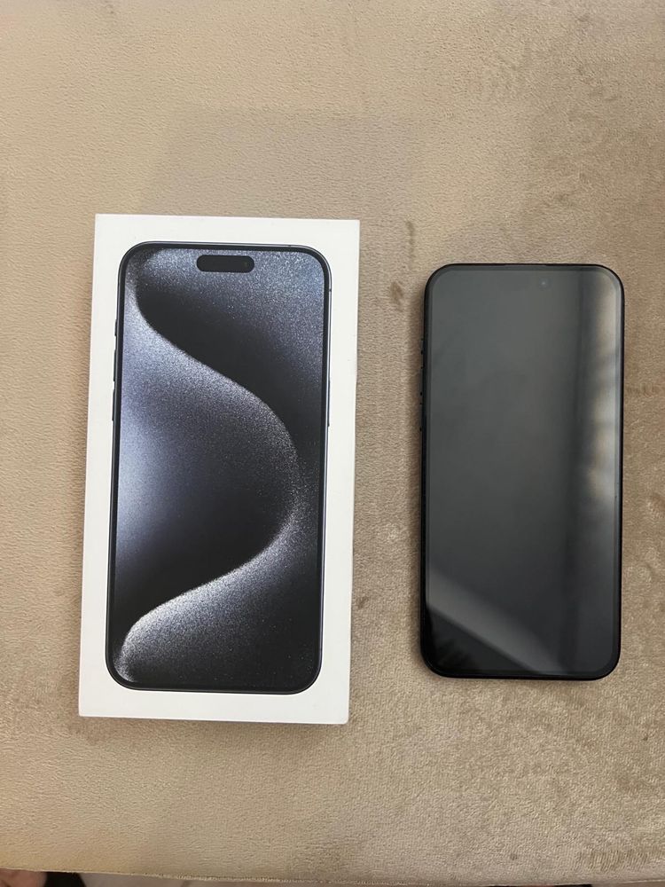 Продавам Iphone 15 Pro Max
