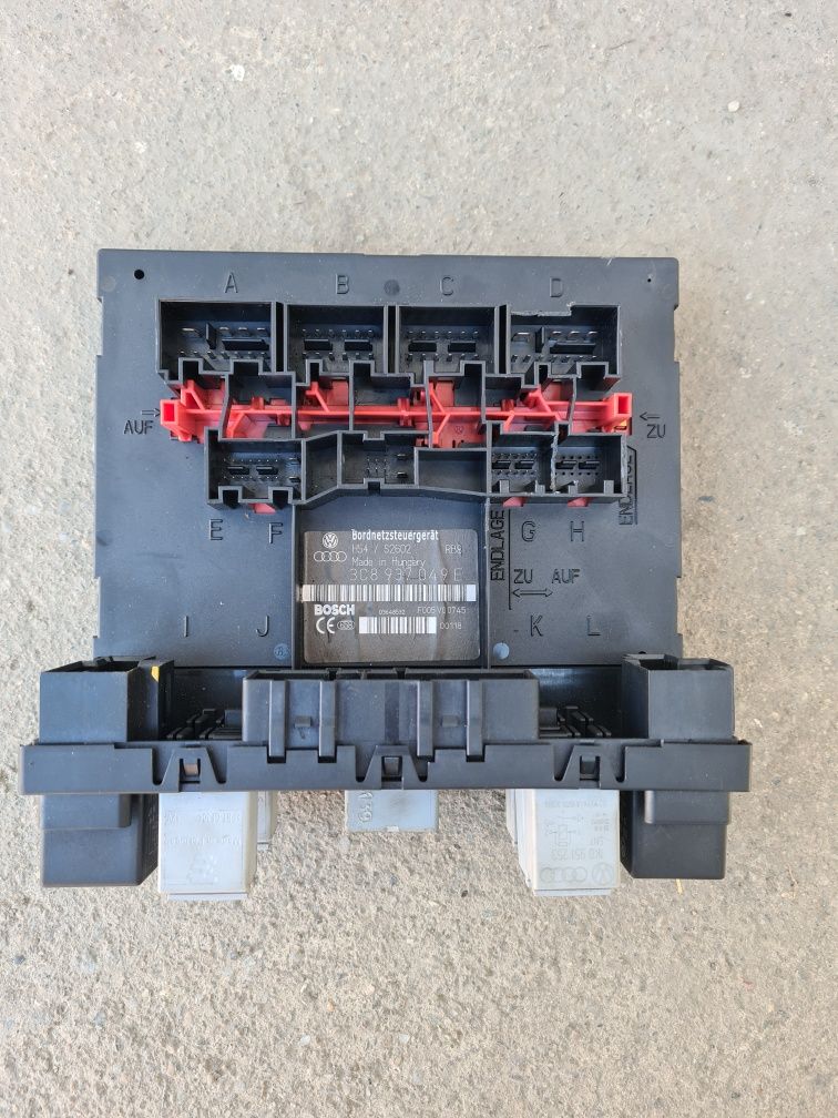 Modul senzori parcare / Can Gateway / Modul frana de mana Vw Passat CC