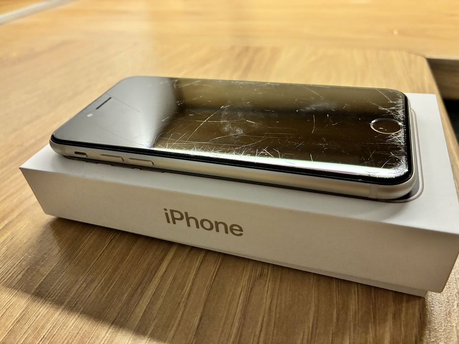 Iphone SE 2022 liber de retea