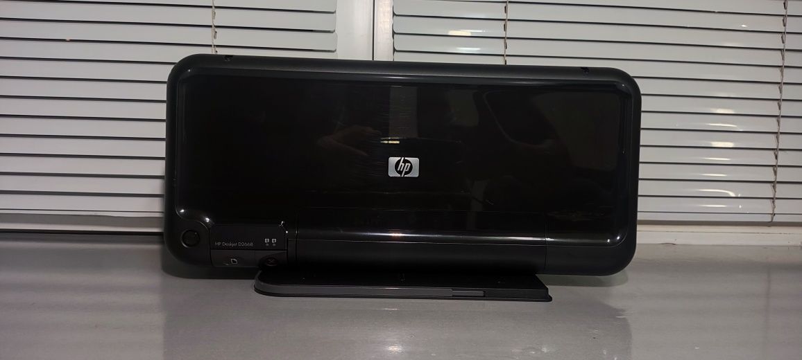 Принтер HP Deskjet D2668 цветной струйный