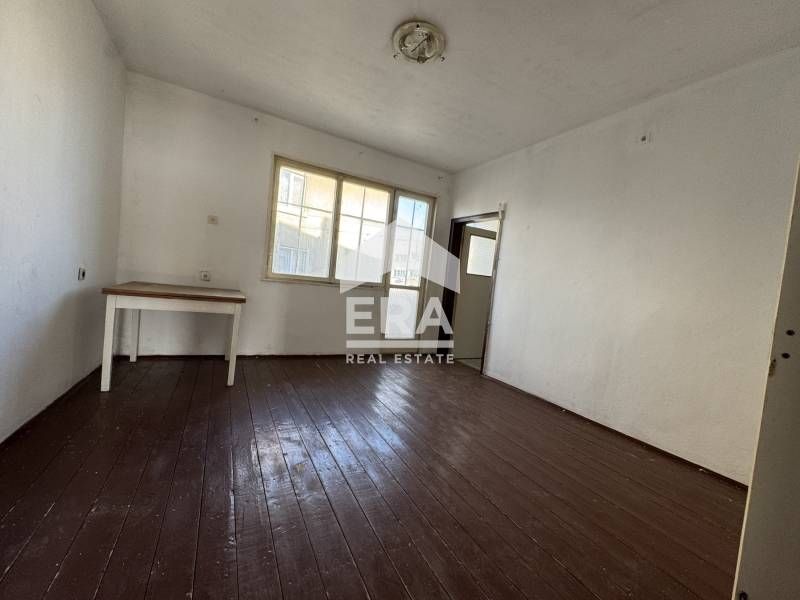 Продава се Тристаен апартамент в Силистра, Римска гробница - 109 кв.м за 799 €/кв.м - Снимка #2