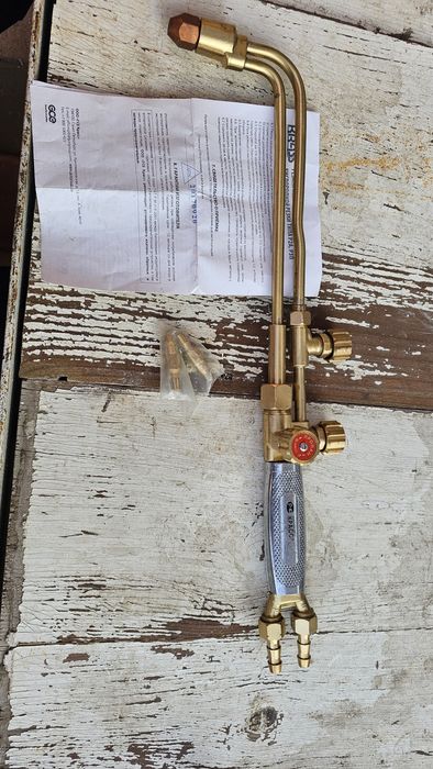 Продам Газовый резак и редукторы