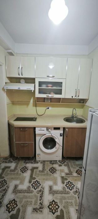 Ойбек, Госпитальный рынок 2/7/9 продается квартира