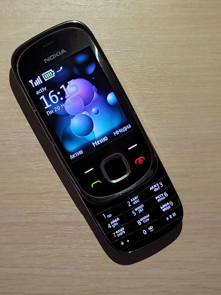 Продам Nokia 7230