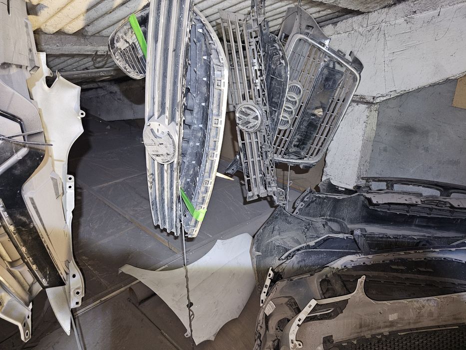 Vand bari fata spate faruri grile