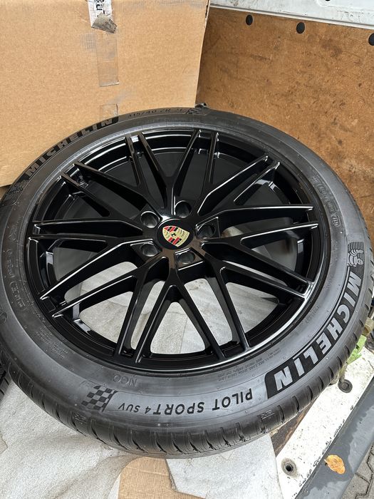 Anvelope vara NOI 285/45/21 cu 315/40/21 Michelin-PORSCHE CAYENNE LCI