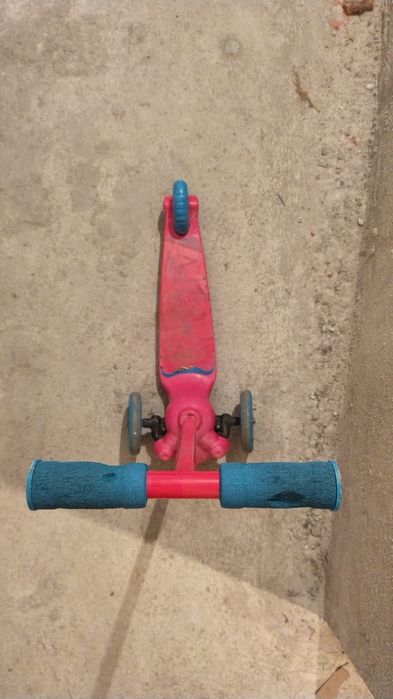 Детско балансно колело + подарък тротинетка, 35 лв