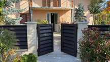 Gard din sipca metalica / profile tip jaluzea pentru gard si porti
