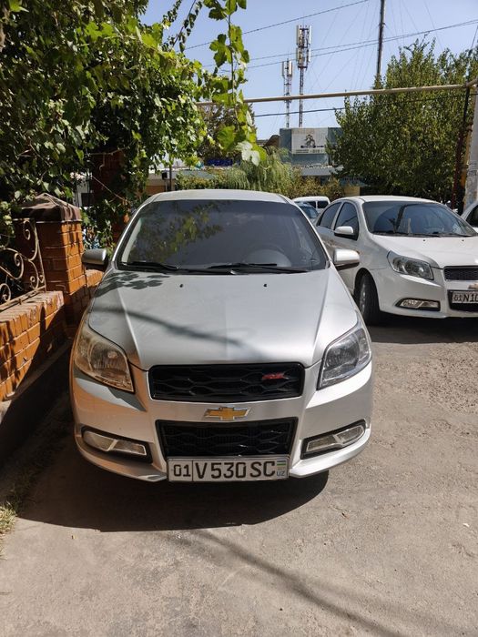 Срочно продается Нексия 3