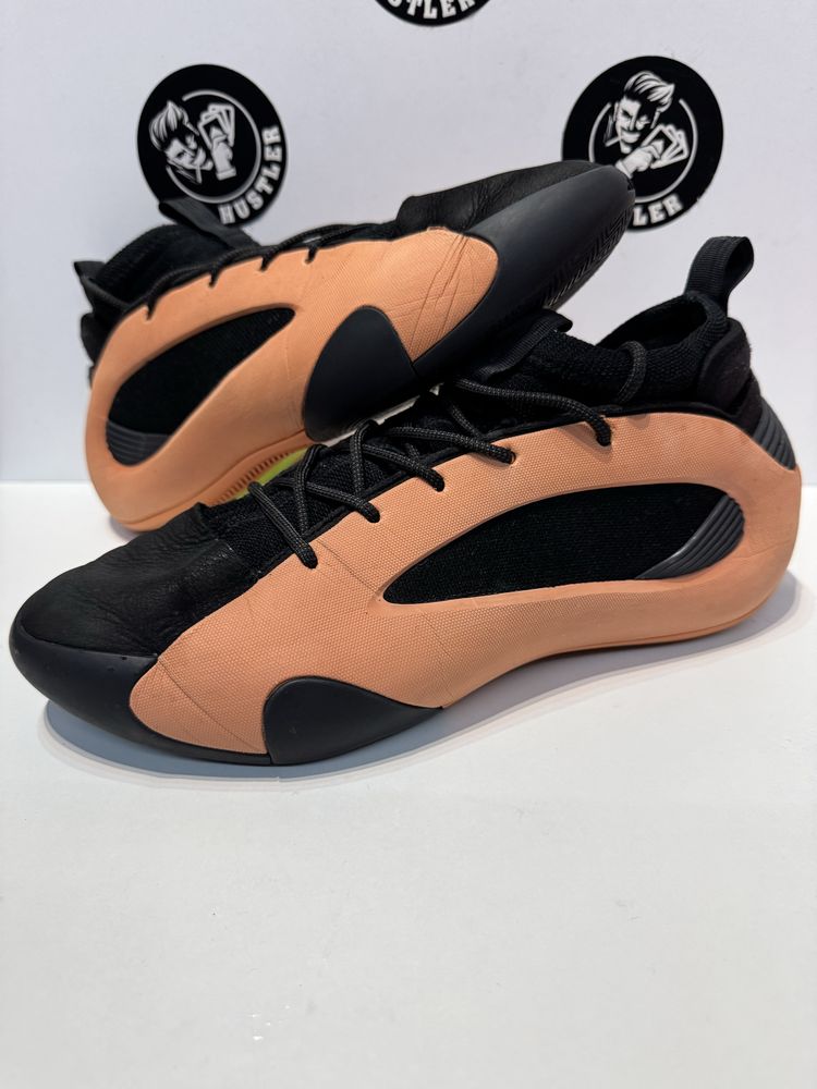 Маратонки ADIDAS Harden Vollume 8 .Номер 42