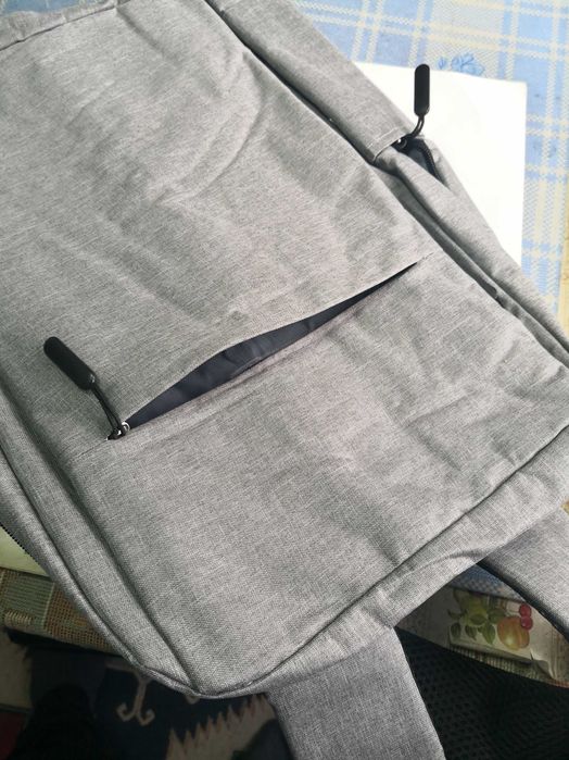 Rucsac pt. laptop portabil cu port incarcare usb