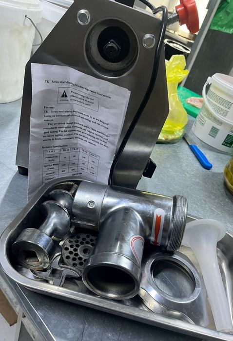 Продам мясорубку производственную