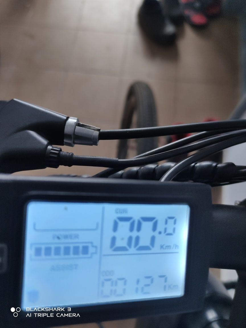 Vând bicicleta electrica telstar