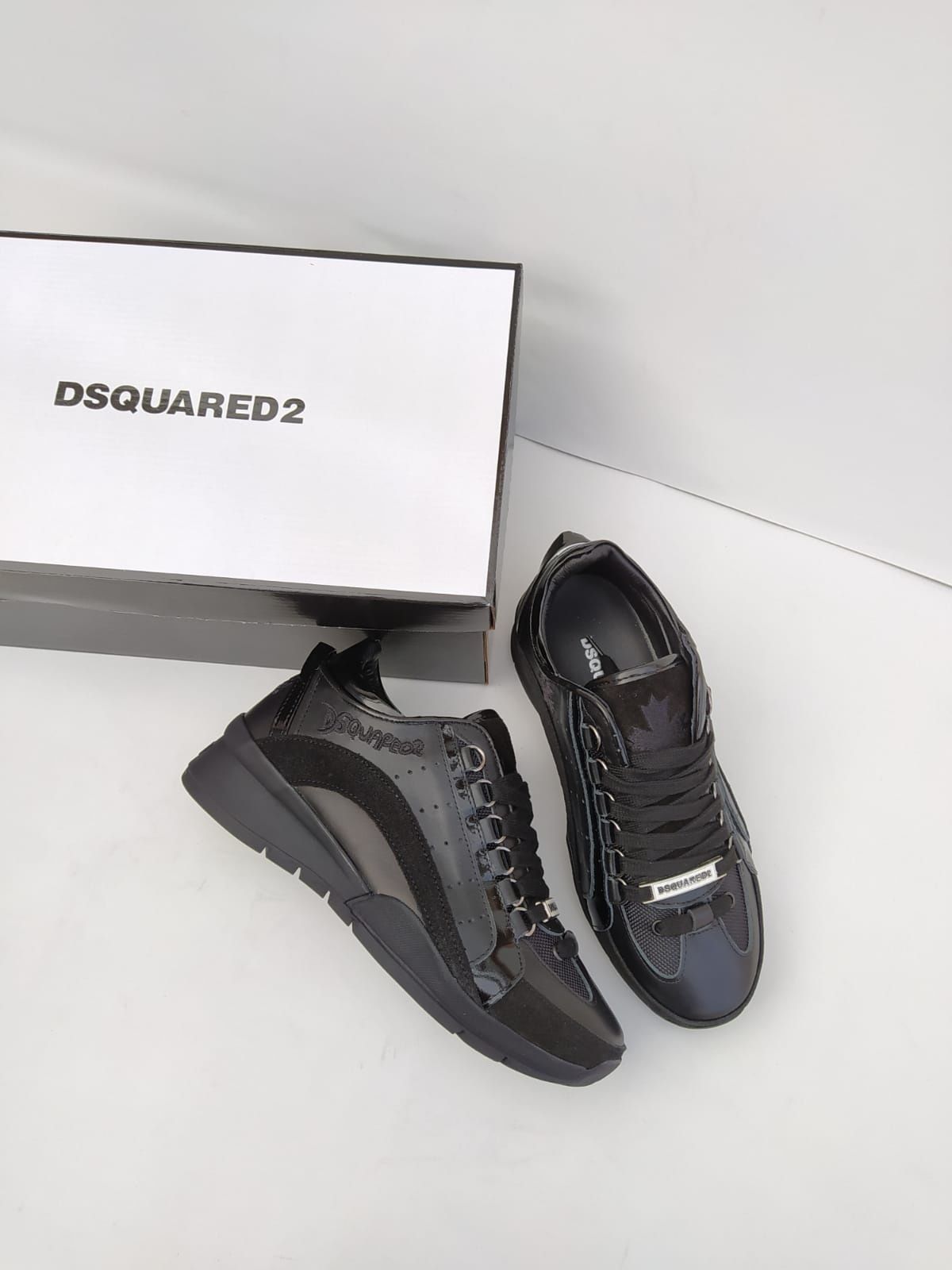 Мъжки маратонки естествена кожа 40-45 Dsquared