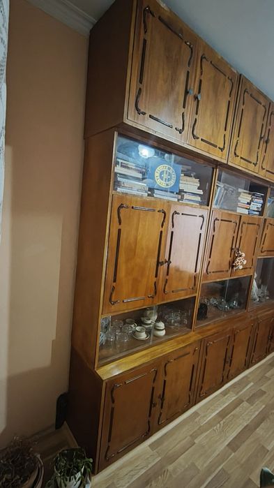 Дървена холна секция