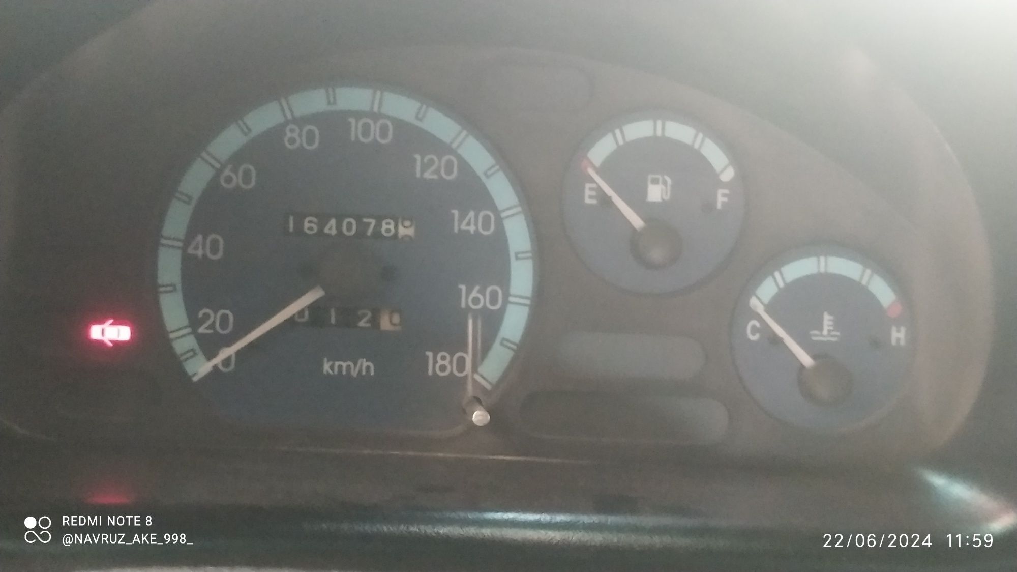 Matiz 2013 yil benzin gaz mashina minasiz haydaysiz yurib turgan