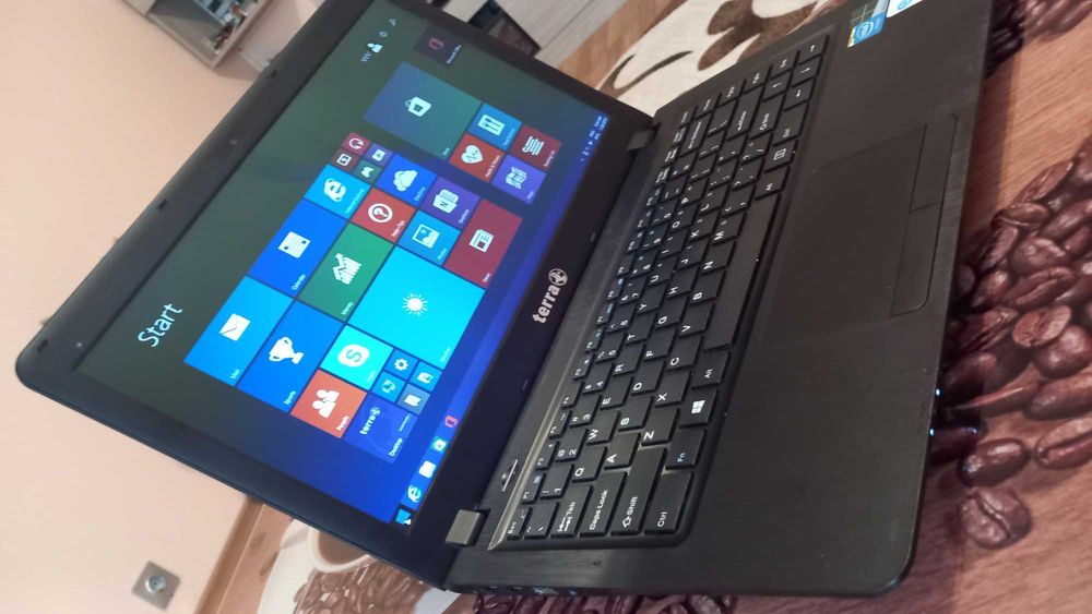 Laptop Terra Mob  14 inch led /  Hdd 500 Gb ,bateria tine 3 ore