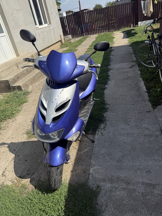 Vand scuter Aprilia Sr