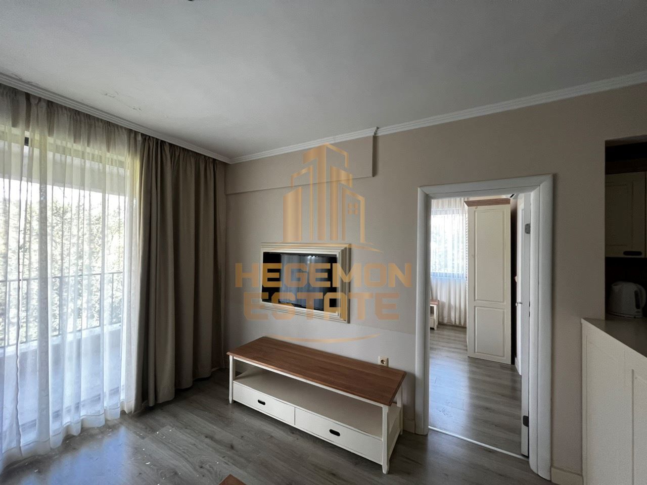 Продава се Тристаен апартамент в Балчик - 97 кв.м за 1145 €/кв.м - Снимка #1