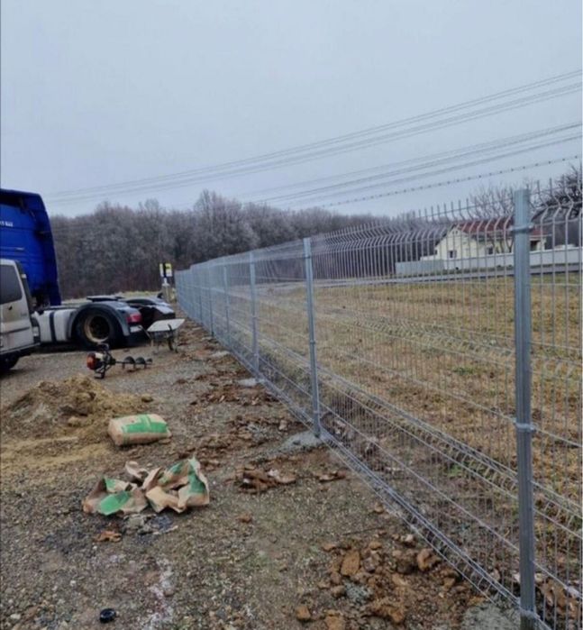 Vindem producem garduri la comanda