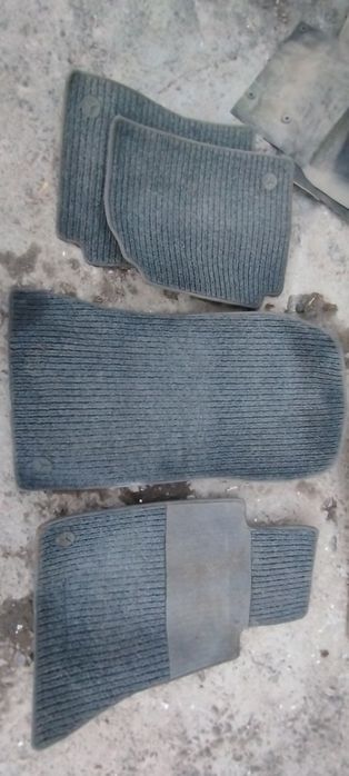 Продам коврики для Мерседес