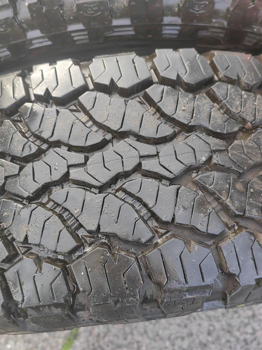 Зимни гуми 215/55/16